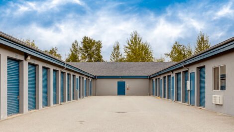 Drive Up Storage units Maple Ridge