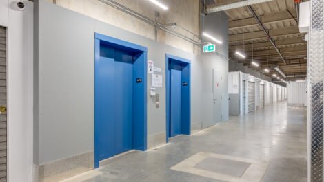 Storage units elevators