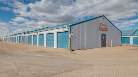 Outside Storage units in Lethbridge