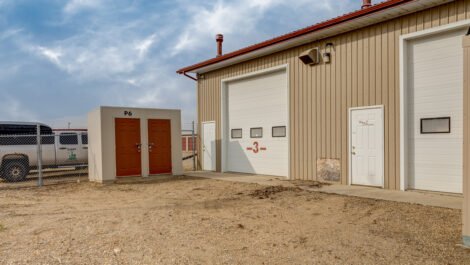 Lacombe Storage AB, Canada