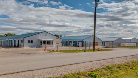 storage units lethbridge