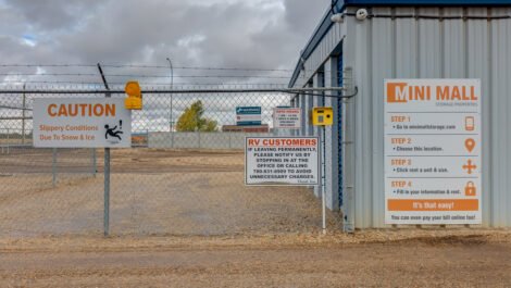 Mini mall Storage Gated access