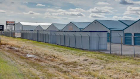 storage units lethbridge