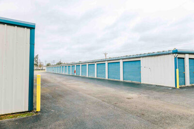 medium and large self storage units