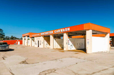 Car wash at Mini Mall Storage in Huntington