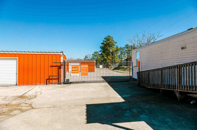 Self storage units in Huntington