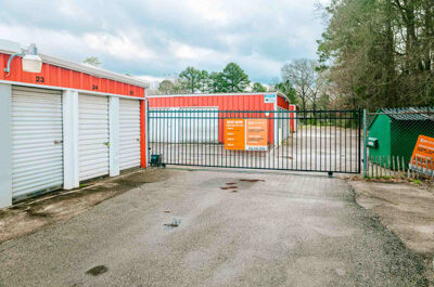 Facility entrance at Mini Mall Storage in Livingston