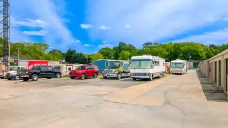 vehicle parking Loganville, GA