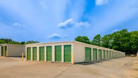 small drive up self storage units