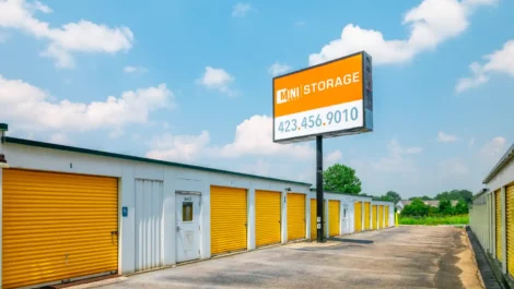 drive up storage units