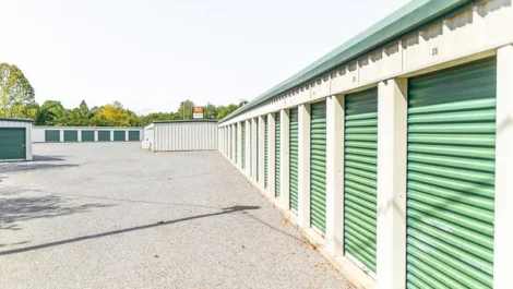 small drive up self storage units