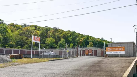 Drive up storage Units Hot Springs